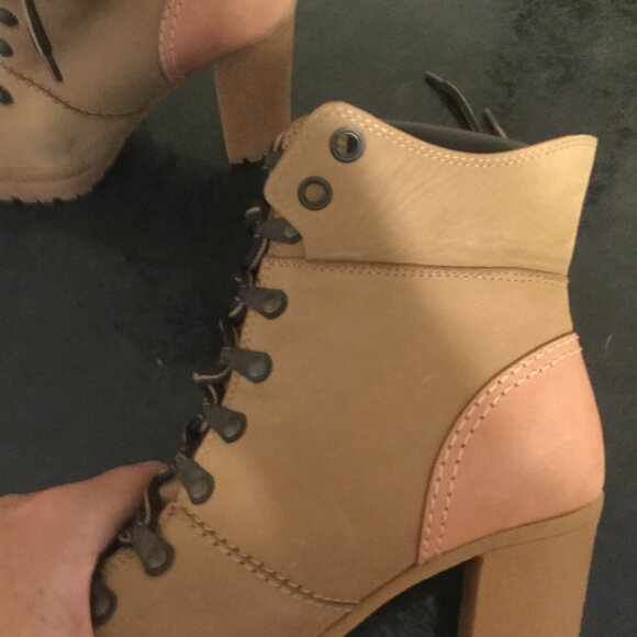 Chloe  See By Chloe ankle boots size 7 excellent condition tan worn very little - Picture 2 of 10